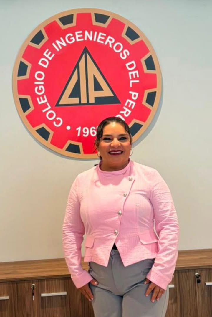 NARY PINASCO ES RECONOCIDA EN EL COLEGIO DE INGENIEROS DEL PERÚ TRAS OBTENER MBA EN LOS ESTADOS UNIDOS
