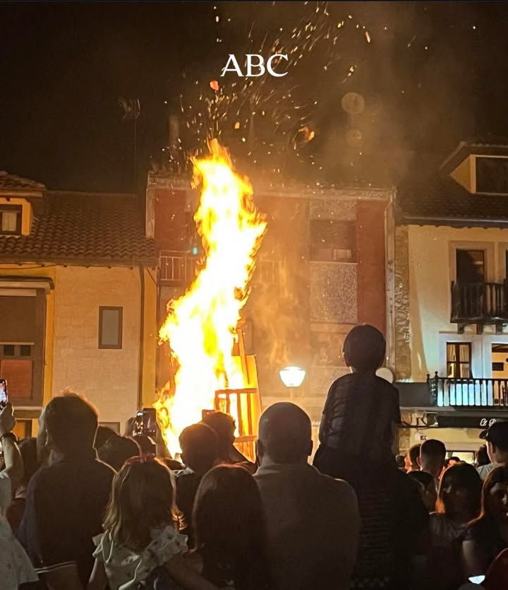 ESPAÑA: CELEBRA SAN JUAN SIN JUANES, PERO CON MUCHO FUEGO