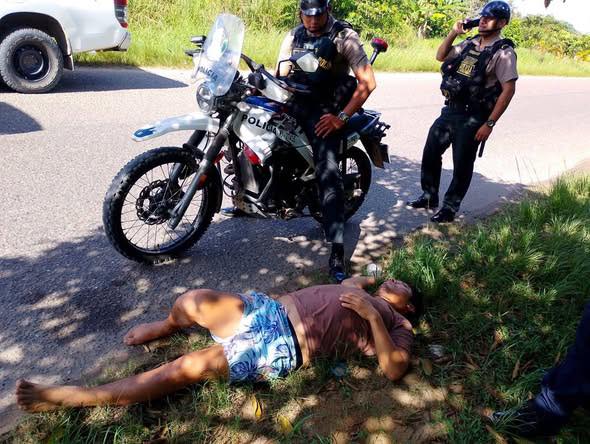 Serenazgo y la Policía coordinan el traslado urgente de un ciudadano indocumentado al Hospital Iquitos
