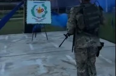 La 35.ª Brigada de Selva rinde tributo al héroe nacional y destaca el rol estratégico de las telecomunicaciones
