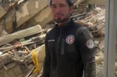 Mister Universo encuentra cuerpo de su novio tras terremotos en Venezuela