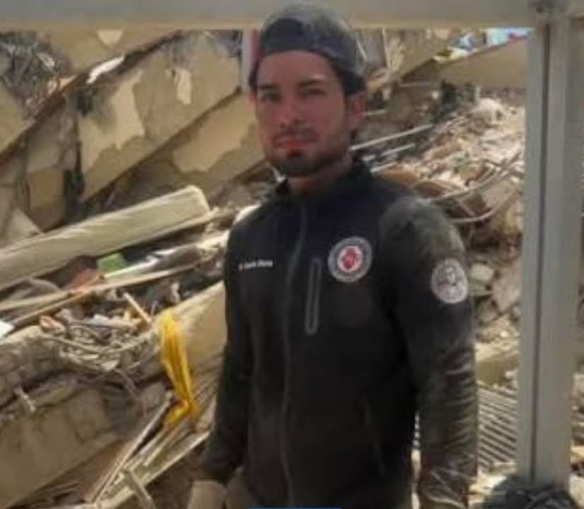 Mister Universo encuentra cuerpo de su novio tras terremotos en Venezuela
