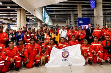 ¡Héroes de regreso! Más de 40 bomberos peruanos retornan tras histórica misión de rescate en Venezuela